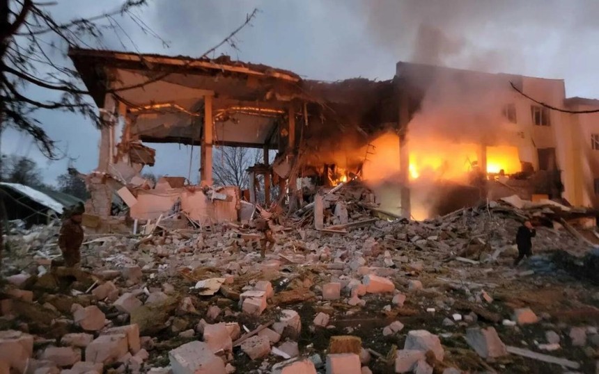 Căn cứ chiến binh nước ngoài ở Tây Ukraine đã bị quân đội Nga tấn công. Ảnh: New York Times.