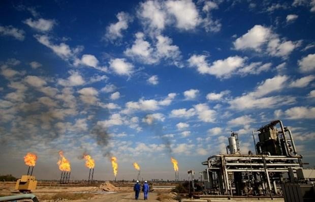 Khai thác dầu mỏ tại miền Nam Iraq. (Nguồn: AFP)