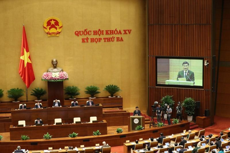 Quốc hội nghe báo cáo thẩm tra tình hình kinh tế - xã hội: (Ảnh - Duy Linh).