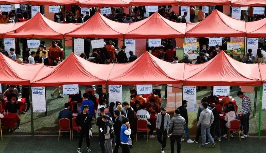 Một hội chợ việc làm dành cho sinh viên Trung Quốc. Ảnh: Tân Hoa xã.