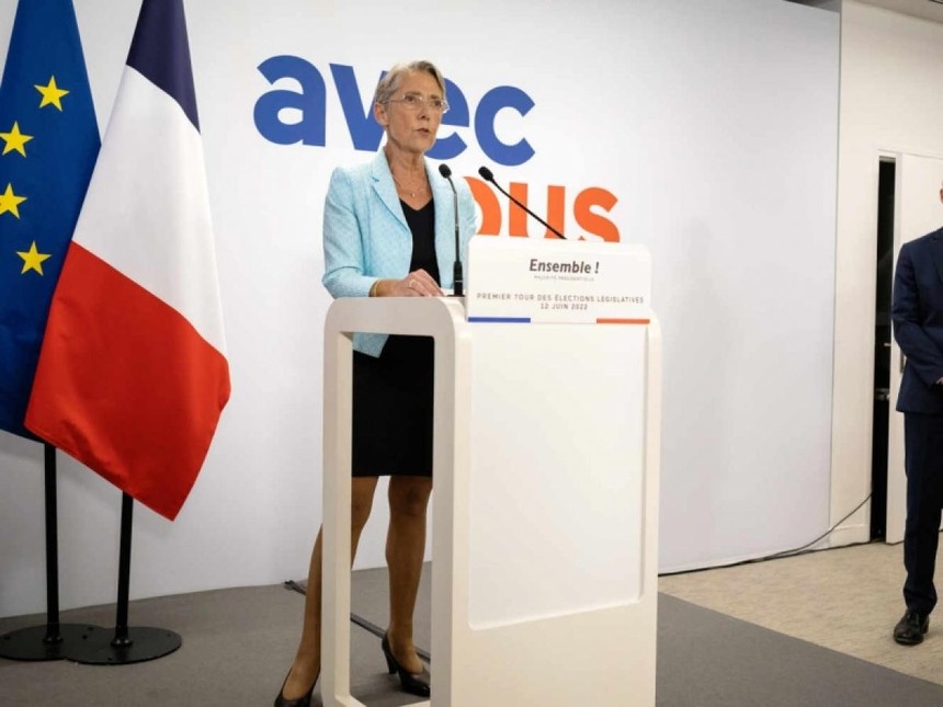 Thủ tướng Pháp Elisabeth Borne gặp nhiều thách thức sau bầu cử.