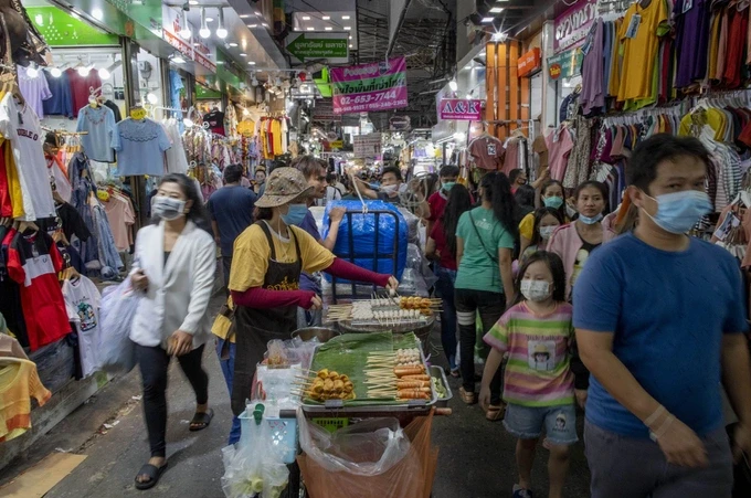Một khu chợ ở Bangkok, Thái Lan (Ảnh: AP).