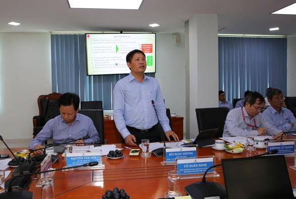 Tổng Giám đốc BSR Bùi Ngọc Dương báo cáo với Đoàn công tác - Ảnh: BSR.