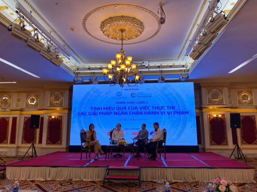 Các chuyên gia chia sẻ tại Hội thảo “Vi phạm bản quyền trực tuyến và các biện pháp ngăn chặn tại Việt Nam”.
