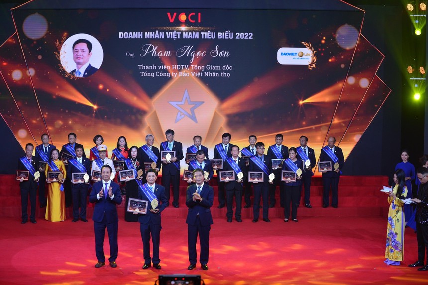 Ông Phạm Ngọc Sơn - Tổng giám đốc Tổng công ty Bảo Việt Nhân thọ vinh dự là 1 trong 60 tấm gương doanh nhân tiêu biểu năm 2022.