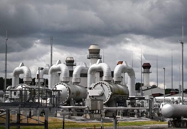Hệ thống đường ống tại trạm OGE, một trong những trạm trung chuyển khí đốt lớn nhất châu Âu, ở Werne, Đức. (Ảnh: AFP/TTXVN)