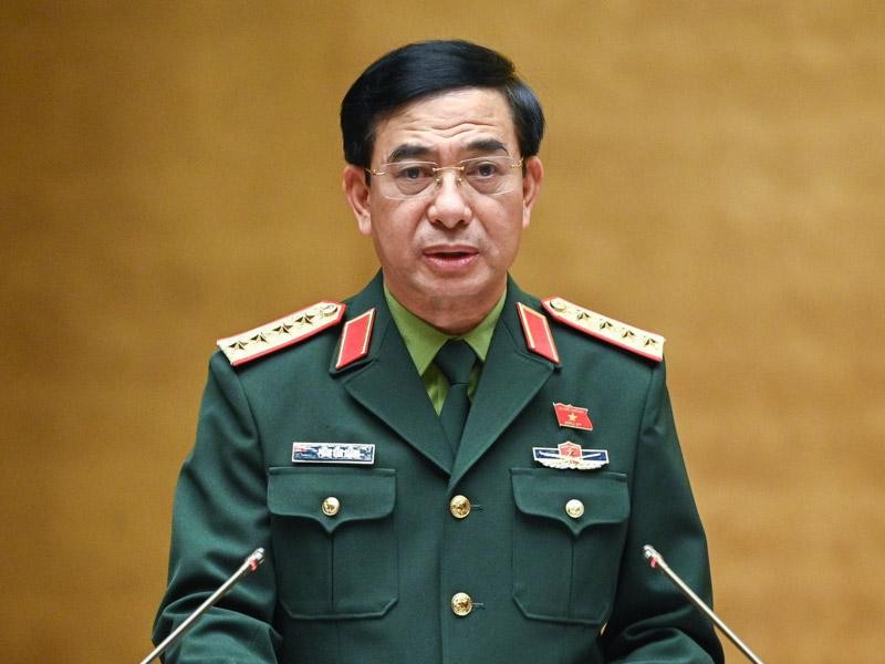 Đại tướng Phan Văn Giang, Bộ trưởng Bộ Quốc phòng trình Quốc hội dự án Luật Phòng thủ dân sự.