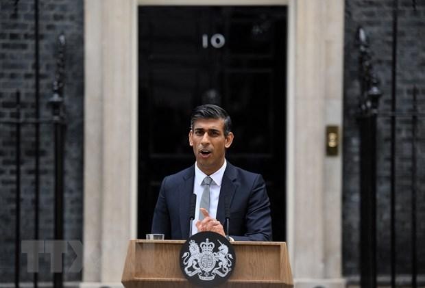 Tân Thủ tướng Anh Rishi Sunak phát biểu tại Số 10 phố Downing ở London ngày 25/10. (Ảnh: AFP/TTXVN)
