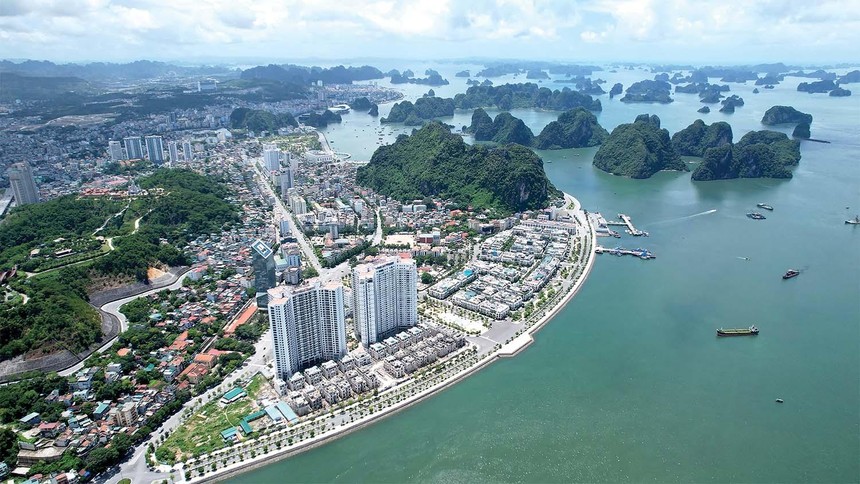 Diện mạo đô thị Quảng NInh ngày càng xanh, sạch, đẹp và văn minh Ảnh: Đỗ Phương.