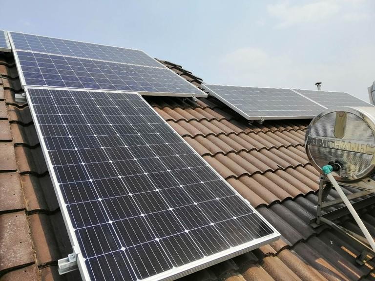Điện mặt trời mái nhà thiếu cơ sở pháp lý