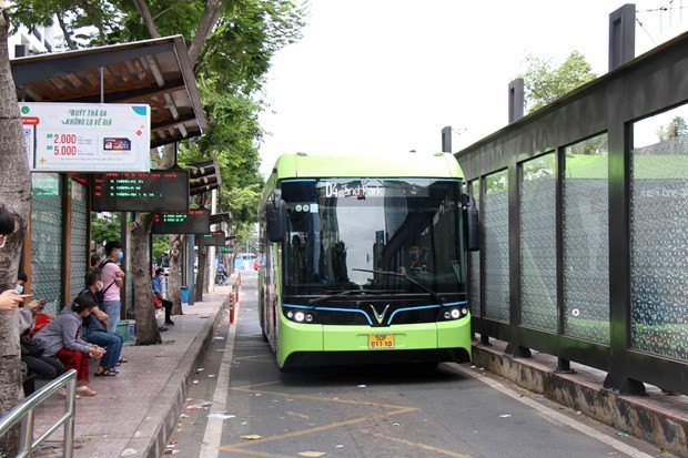 Hiện Thành phố Hồ Chí Minh mới có 1 tuyến xe buýt điện. (Ảnh: Tiến Lực/TTXVN)