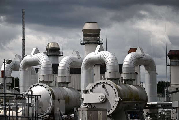Hệ thống đường ống dẫn khí đốt tại trạm OGE, một trong những trạm trung chuyển khí đốt lớn nhất châu Âu ở Werne, Đức. (Ảnh: AFP/TTXVN)