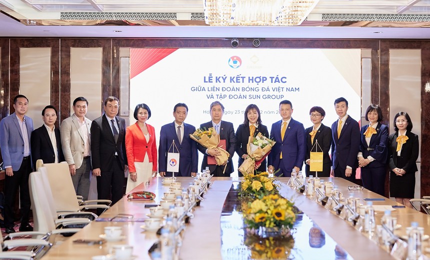 Sun Group và VFF ký kết hợp tác đồng hành cùng phát triển bóng đá Việt Nam ngày 23/2.