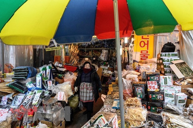 Một quầy hàng tại chợ Namseong ở Seoul, Hàn Quốc. (Ảnh: AFP/TTXVN).