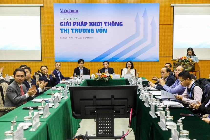 Tọa đàm "Giải pháp khơi thông thị trường vốn" diễn ra sáng 17/3 tại Hà Nội.