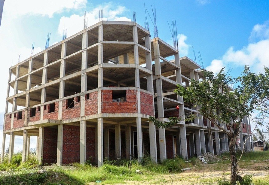 Dự án khu nhà ở dành cho người có thu nhập thấp tại Khu đô thị mới Điện Nam - Điện Ngọc đến nay vẫn chưa hoàn thành.