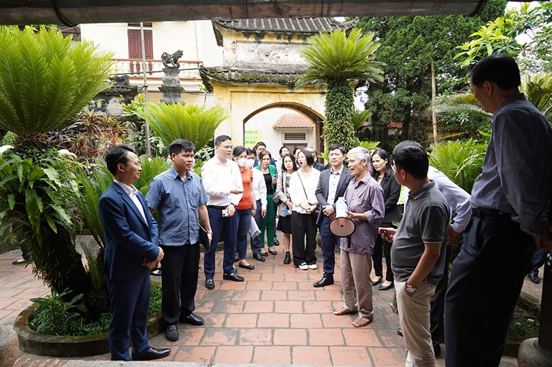 Đoàn khảo sát do Sở Du lịch Hà Nội chủ trì tổ chức tại huyện Phú Xuyên, ngày 26/4/2023.