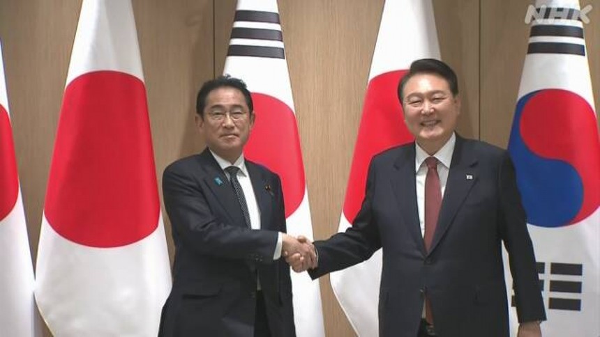 Chuyến thăm Hàn Quốc của Thủ tướng Nhật Bản được đánh giá là thành công, góp phần cải thiện quan hệ hai nước. Ảnh: Yonhapnews.