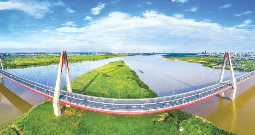 Cơ sở hạ tầng thủ đô Hà Nội ngày càng được hoàn thiện.