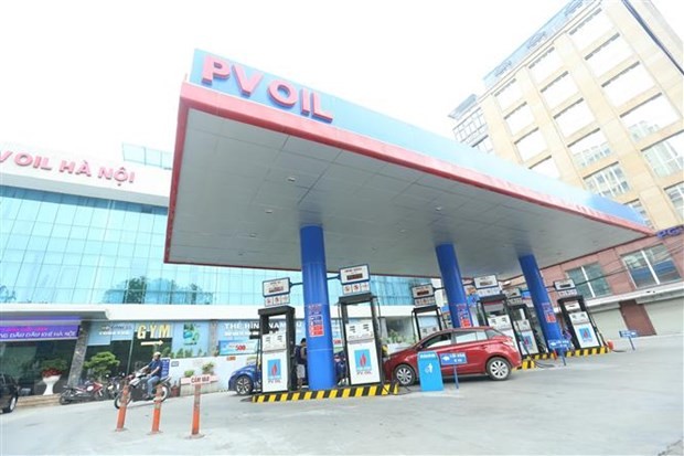 Cửa hàng xăng dầu của PVOIL tại phố Thái Thịnh, quận Đống Đa, Hà Nội. (Ảnh: Huy Hùng/TTXVN).