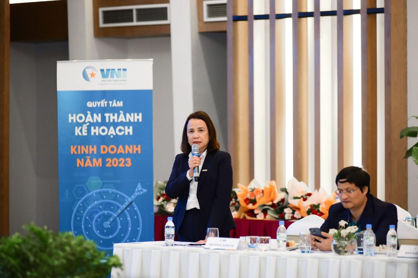 Bà Lê Thị Hà Thanh - Chủ tịch HĐQT VNI phát biểu chỉ đạo tại Hội nghị.