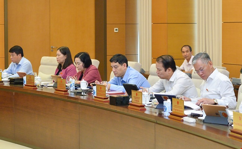 Một phiên họp của Ủy ban Thường vụ Quốc hội.