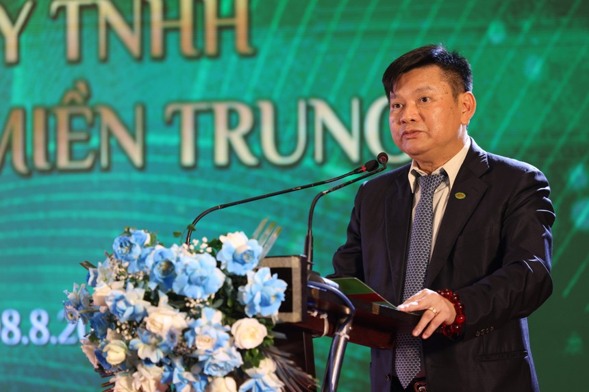 Ông Đặng Quốc Dũng, Chủ tịch HĐQT Nhựa Tiền Phong chia sẻ tại lễ kỷ niệm.