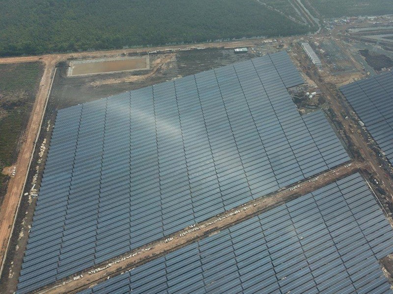 Nhà máy điện mặt trời Solar Park 01 tại huyện Đức Huệ, tỉnh Long An, do Công ty TNHH Hoàn Cầu Long An đầu tư. Ảnh Công ty.