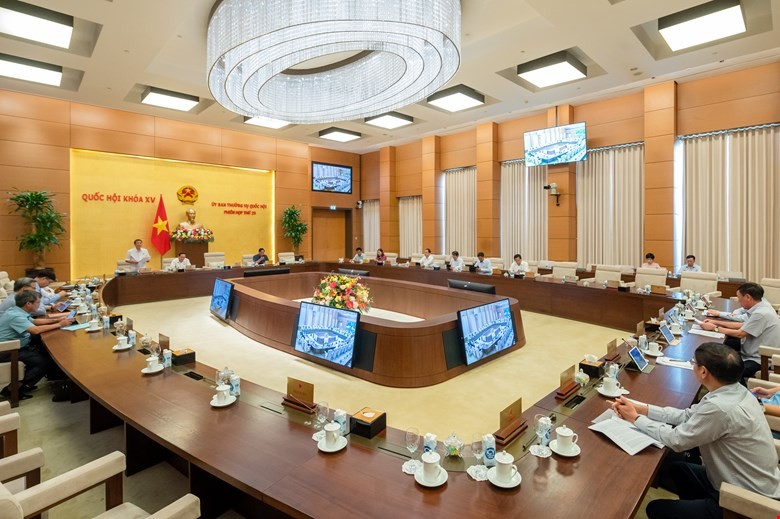 Một phiên họp trong tháng 8/2023 của Ủy ban Thường vụ Quốc hội.