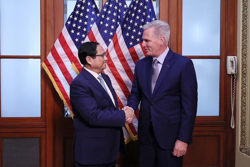 Thủ tướng Phạm Minh Chính tiếp Chủ tịch Hạ viện Hoa Kỳ Kevin McCarthy. (Ảnh: VGP)