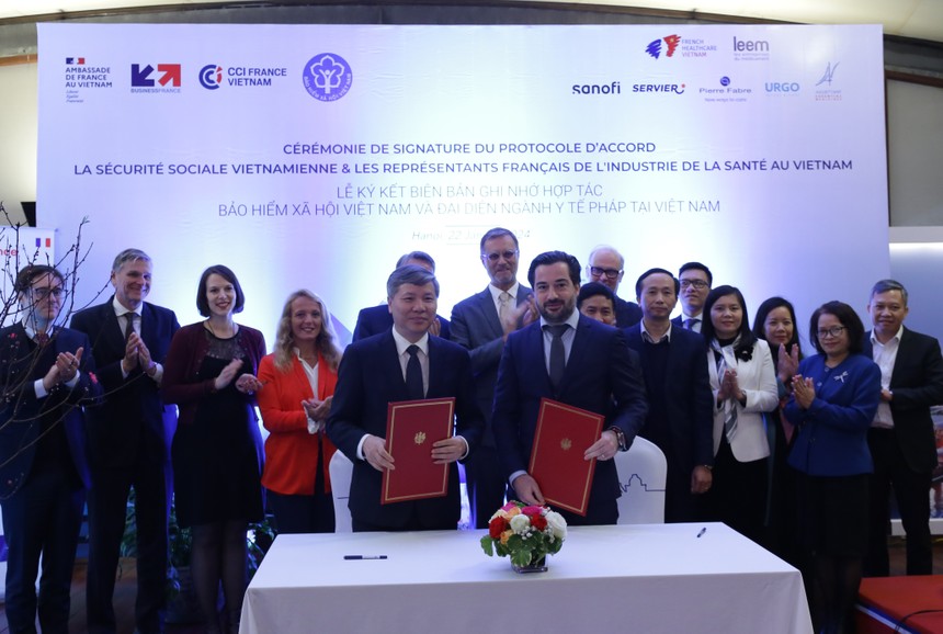 Bảo hiểm xã hội Việt Nam và Phòng Xúc tiến Thương mại Pháp tại Việt Nam ký Bản ghi nhớ hợp tác chiến lược toàn diện
