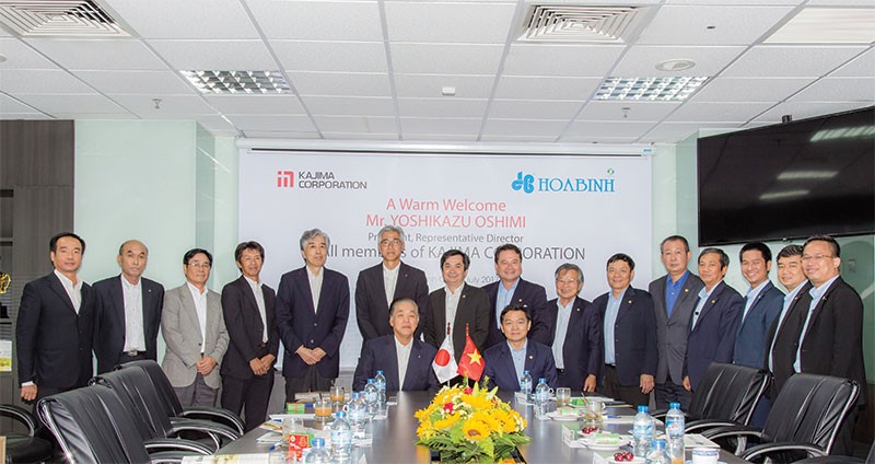 Tập đoàn Xây dựng Hòa Bình và Kajima Corporation (Nhật Bản) ký kết hợp tác chiến lược vào đầu năm 2017, đánh dấu một mối quan hệ lâu dài và bền chặt