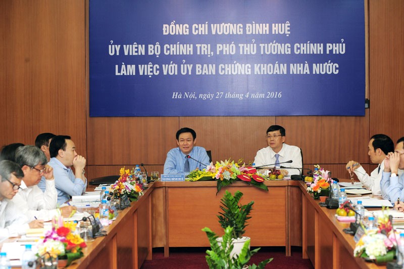 Kiến nghị cho phép ngân hàng đầu tư lớn của nước ngoài lập chi nhánh tại Việt Nam