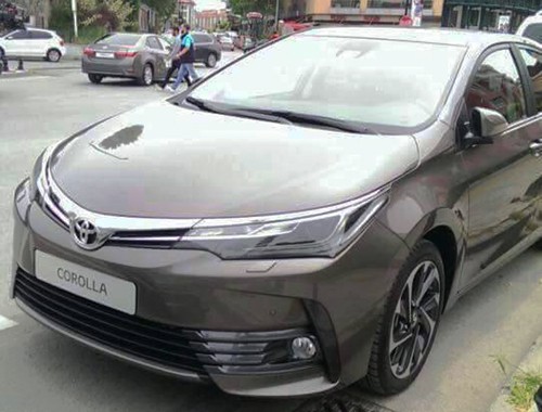 Toyota Altis 2017 lần đầu xuất hiện trên phố