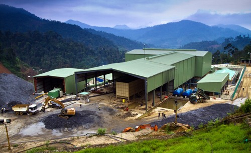 Nhà máy vàng Phước Sơn giảm lãi đột ngột dù giá vàng thế giới năm 2012 vẫn ở mức cao.