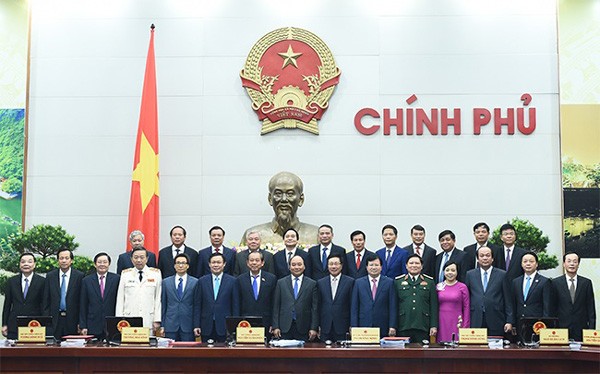 Thủ tướng Nguyễn Xuân Phúc, các Phó Thủ tướng, các Bộ trưởng, thành viên Chính phủ nhiệm kỳ 2016 - 2021. (Ảnh: VGP/Quang Hiếu)