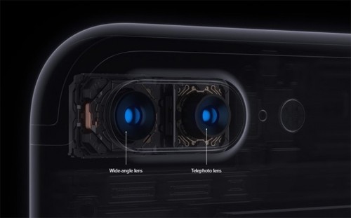 Camera kép không mới nhưng cách sử dụng camera thứ hai cho thấy sự khôn ngoan, hợp thời của Apple.