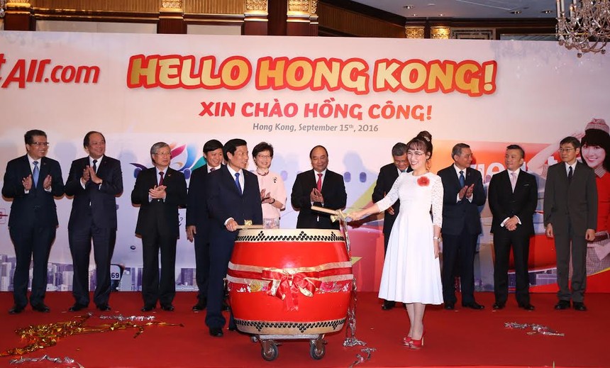  Lễ công bố chính thức mở đường bay TP. HCM - Hồng Kông của Vietjet có sự chứng kiến của Thủ tướng Chính phủ Nguyễn Xuân Phúc, cùng lãnh đạo bộ, ngành Việt Nam và chính quyền Hồng Kông