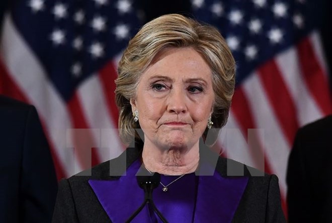 Bà Hillary Clinton trong bài phát biểu sau khi kết quả bầu cử Tổng thống được công bố ở New York, ngày 9/11. (Nguồn: AFP/TTXVN)