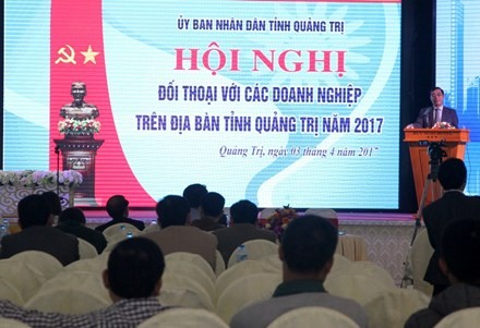 Hội nghị đối thoại với doanh nghiệp do UBND tỉnh Quảng Trị tổ chức.