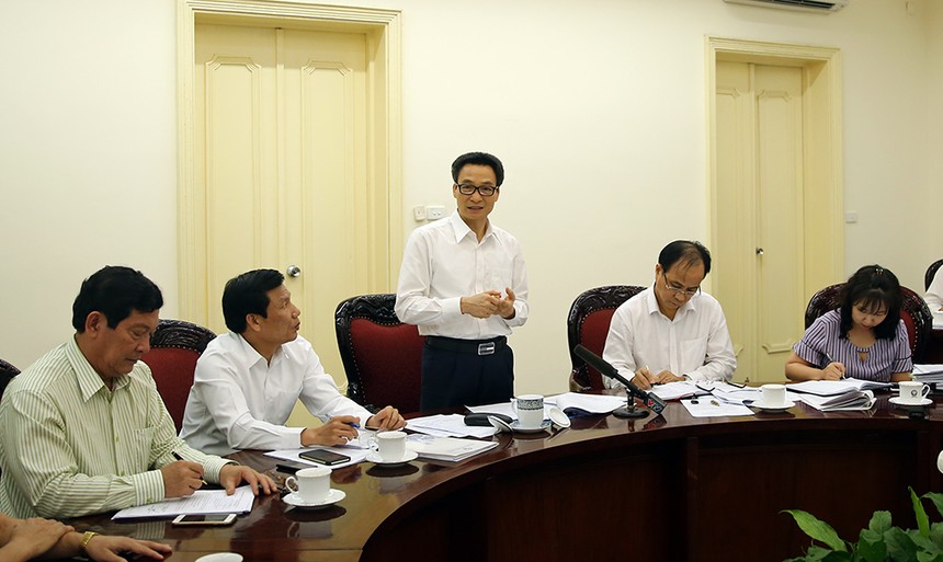 Phó Thủ tướng Vũ Đức Đam phát biểu tại cuộc họp về cổ phần hóa Hãng Phim truyện Việt Nam (VFS). Ảnh: VGP/Đình Nam