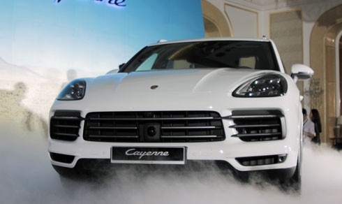 Phiên bản Porsche Cayenne S có giá 5,47 tỷ đồng tại Việt Nam.