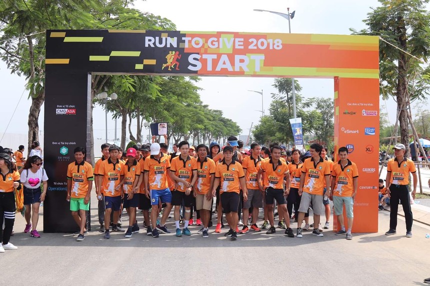 3.000 người tham gia chạy từ thiện “Run to Give 2018”