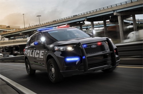 Ford Police Interceptor Utility thế hệ mới xuất hiện trước khi Explorer 2020 ra mắt.