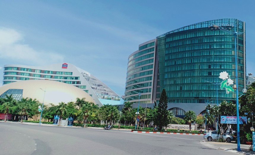 Chứng khoán Bản Việt và Nhóm quỹ Dragon Capital đã thoái ra toàn bộ cổ phiếu DIC Corp (DIG)