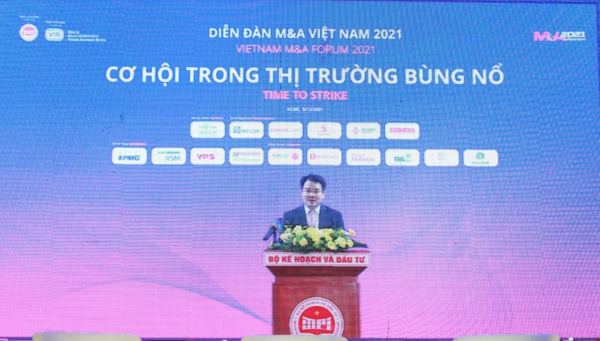 Ông Trần Quốc Phương, Thứ trưởng Bộ Kế hoạch và Đầu tư phát biểu tại diễn đàn M&A Việt Nam 2021