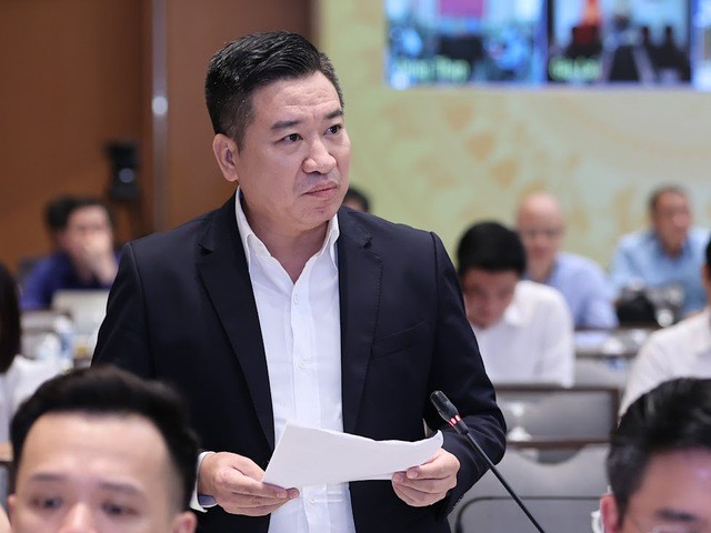 Ông Nguyễn Đình Trung, Chủ tịch HĐQT, Tổng giám đốc Hưng Thịnh Corp phát biểu tại Hội nghị. Ảnh: VGP