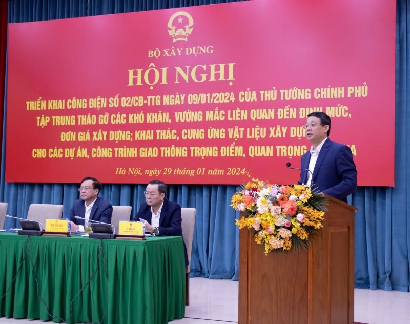 Theo Thứ trưởng Bùi Hồng Minh, Bộ Xây dựng không “né” trách nhiệm trong gỡ khó cho các dự án giao thông trọng điểm.