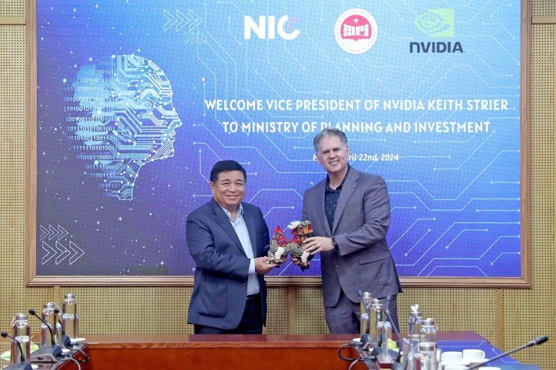 Bộ trưởng Nguyễn Chí Dũng tiếp Phó chủ tịch Tập đoàn NVIDIA Keith Strier