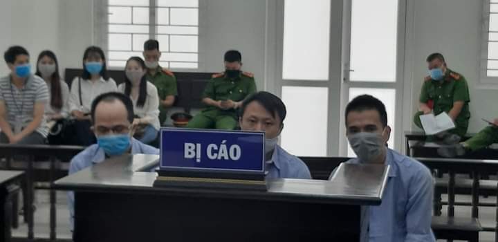 Hà Nội: Làm giả giấy tờ xe Mercedes để vay tiền tỷ 
